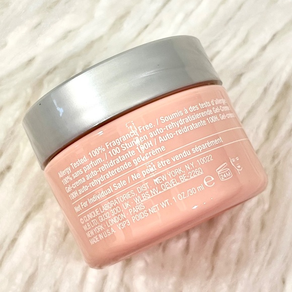 Clinique "Moisture Surge 1 oz." NWT - Picture 2 of 2